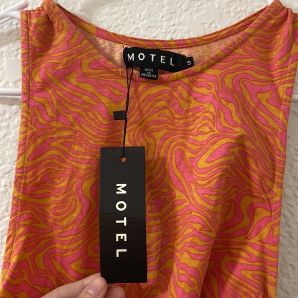 Motel Women's Orange and Pink Dress - Picture 4 of 5